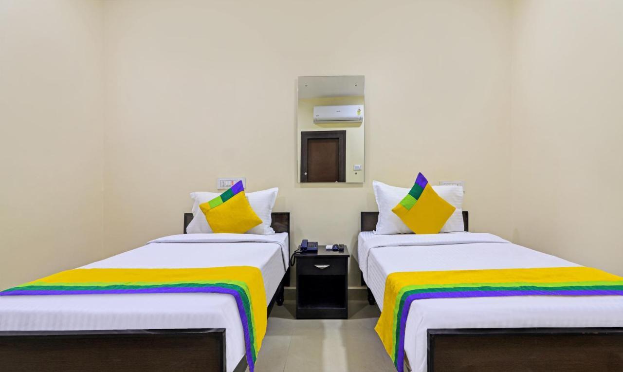 Treebo Trip Airport Pride Inn Hyderabad Bagian luar foto
