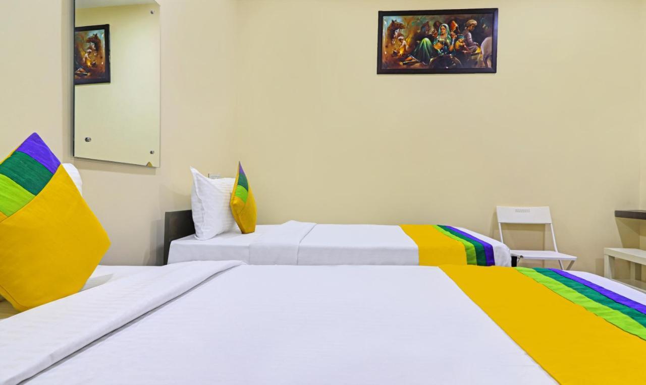 Treebo Trip Airport Pride Inn Hyderabad Bagian luar foto