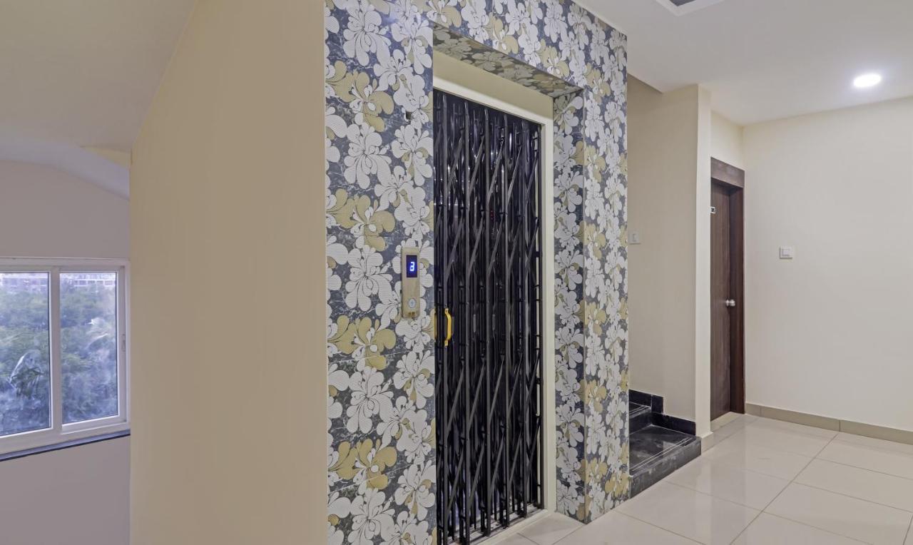 Treebo Trip Airport Pride Inn Hyderabad Bagian luar foto