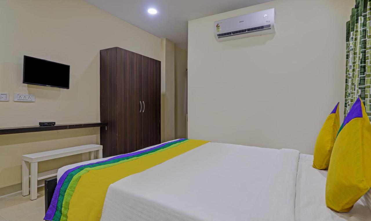 Treebo Trip Airport Pride Inn Hyderabad Bagian luar foto